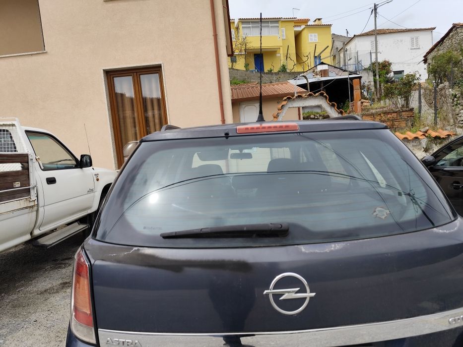 Opel astra  1.3 CDI com avaria