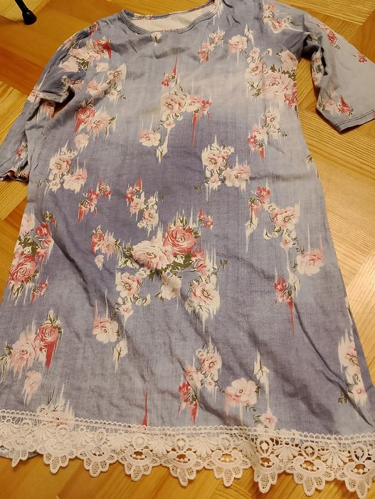 Sukienka damska w kwiaty