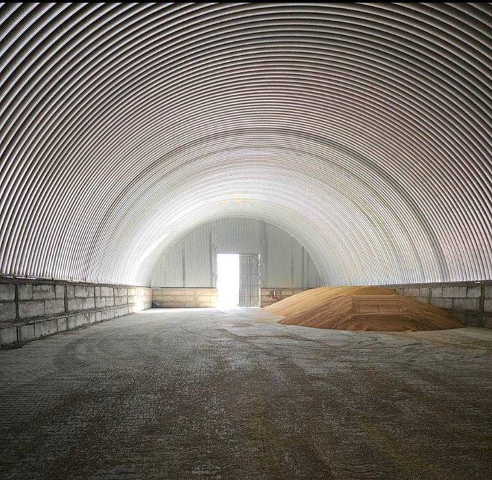 Безкаркасні та каркасні Ангари ,Теплиці промислові ,Плівка