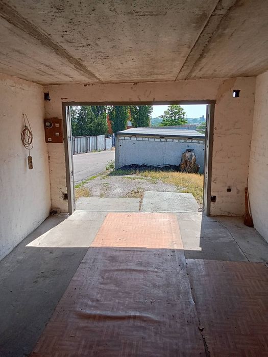 Продам гараж приватизований біля кооперативу Хвиля