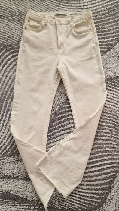 Spodnie jeans "Bershka ".