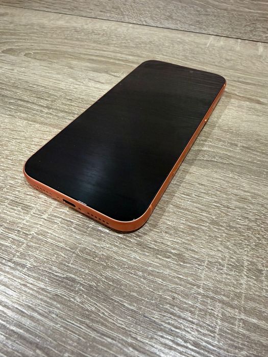 IPhone 17 PRO MAX pomarańczowy