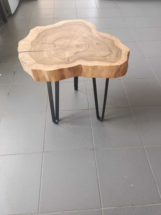 Stoliki kawowe z drewna