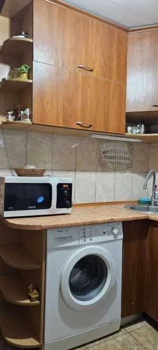 Продається 2-о кімнатна квартира вул. Л.ЖАБОТИНСЬКОГО 3/5