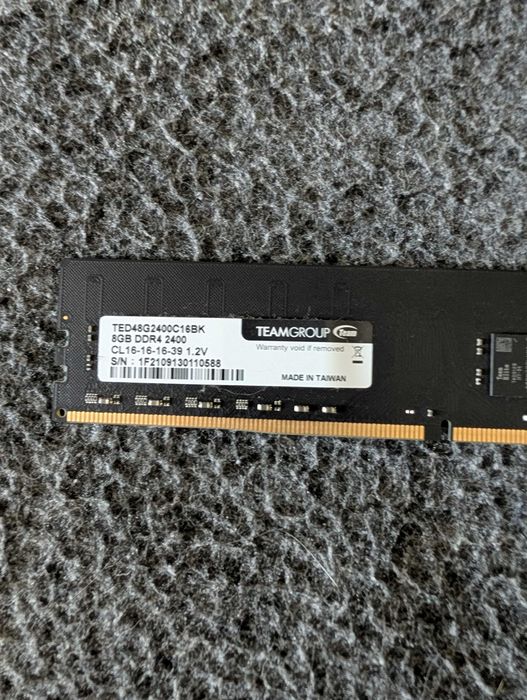 Оперативна память DDR4 8GB - TeamGroup Elite TED48G2400C16BK