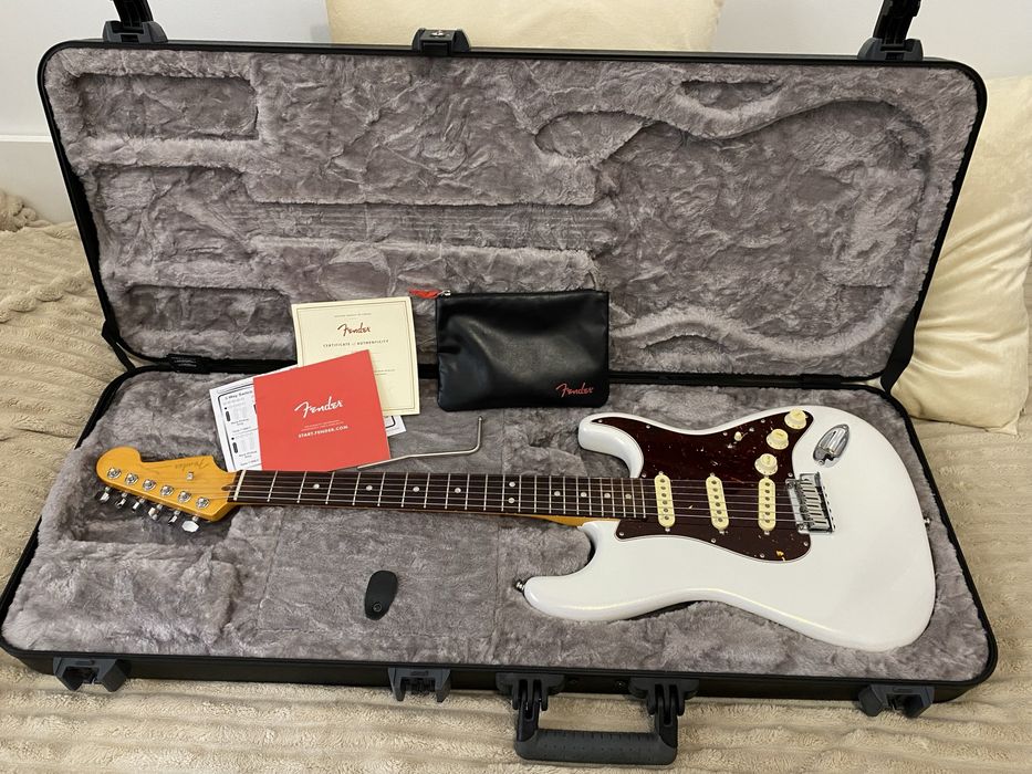 OKAZJA!! Fender American Ultra Stratocaster Arctic Pearl