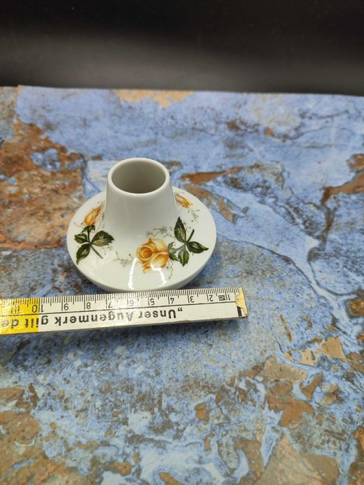 Porcelanowy wazonik Seltmann - motyw róży - 3174