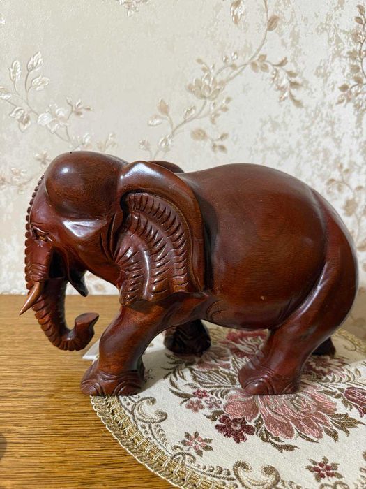 продам фигурки слонов