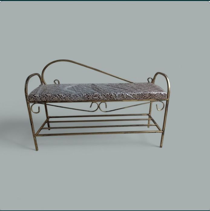 М'який пуф для взуття