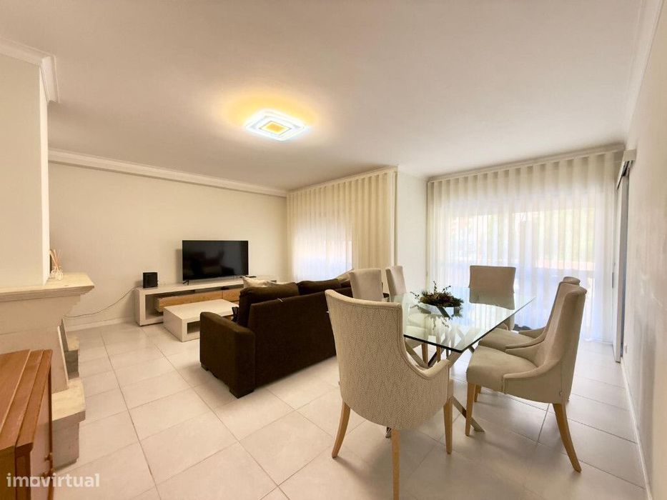 Apartamento T3 com terraço, Rua Brasil, Coimbra — Santo António dos Olivais, Coimbra