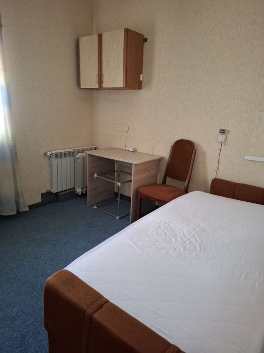 НАУ. Караваеві Дачі. Кімната під ключ. для 1 дівчини