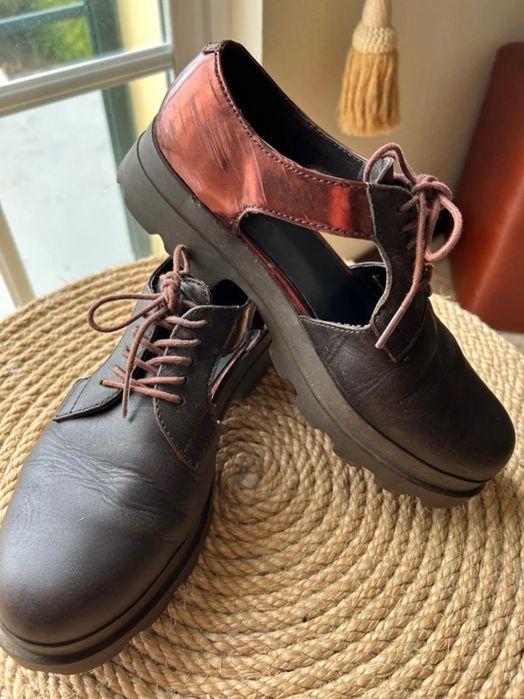 Sapatos em pele Camper