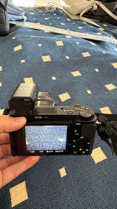 Sony ZV-E10 (corpo ou kit)