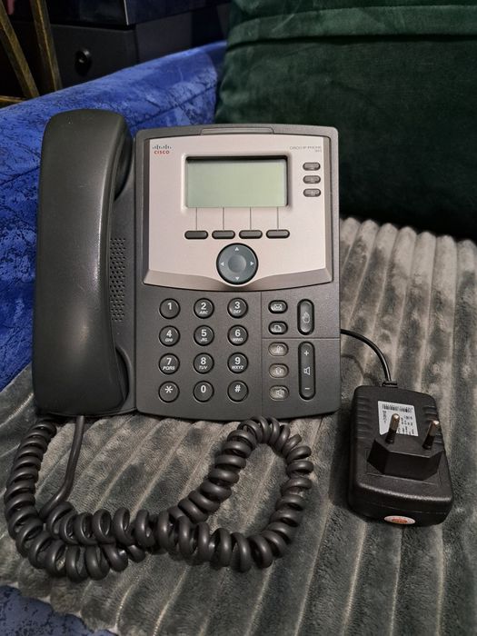 IP-телефон Cisco SPA303
