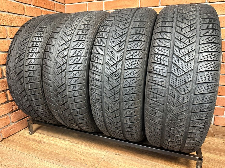 Opony Pirelli Scorpion Winter 235/65R17 104H 2022 7mm