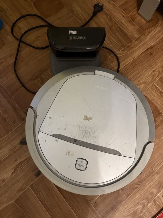 Робот пилесос Deboot ecovacs на запчастини
