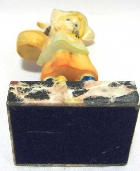 Статуетка Дівчинка Качка Кошик Композит Мармур Італія