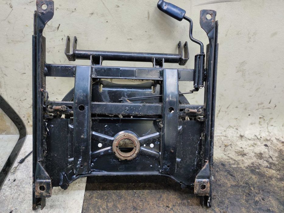 Seat Alhambra Obrotnica Fotela Prawy Przód