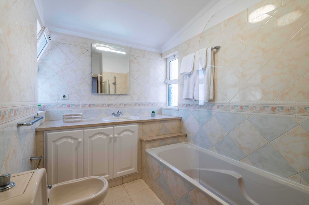 Piscina Privada e Localização Calma - Vivenda Eulalia by Gabi Miguel