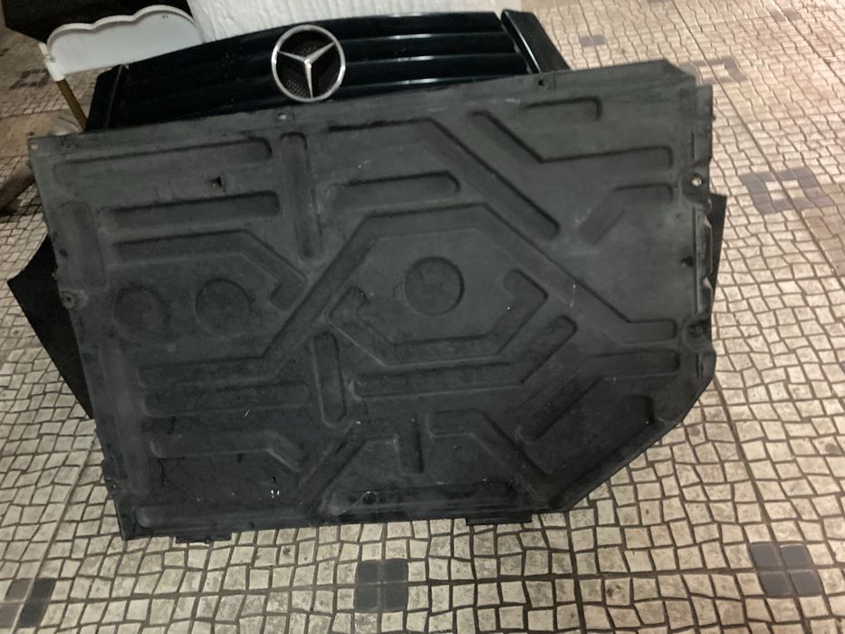 capô parachoques grelha resgurado do motor mercedes classe A de 2002