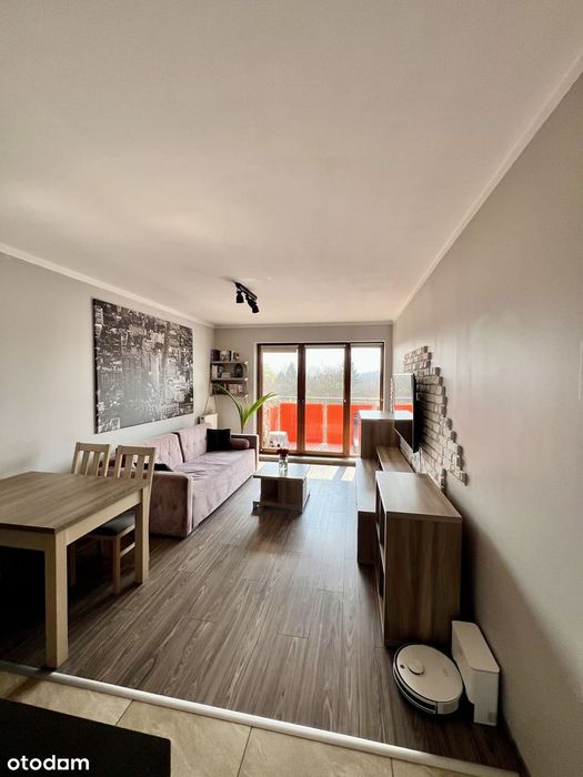 Mieszkanie 44 m² – 2 pokoje, balkon, garaż, spokojna okolica