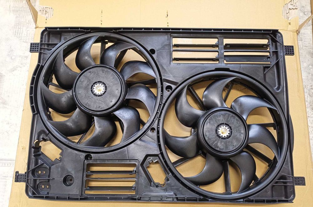 Дифузор з вентиляторами Ford Escape 2.5 1.5 бензин 2013-2020