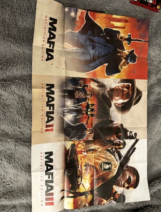 Mafia Trilogy definitive edition Xbox  One 3- discos vem com 2posters