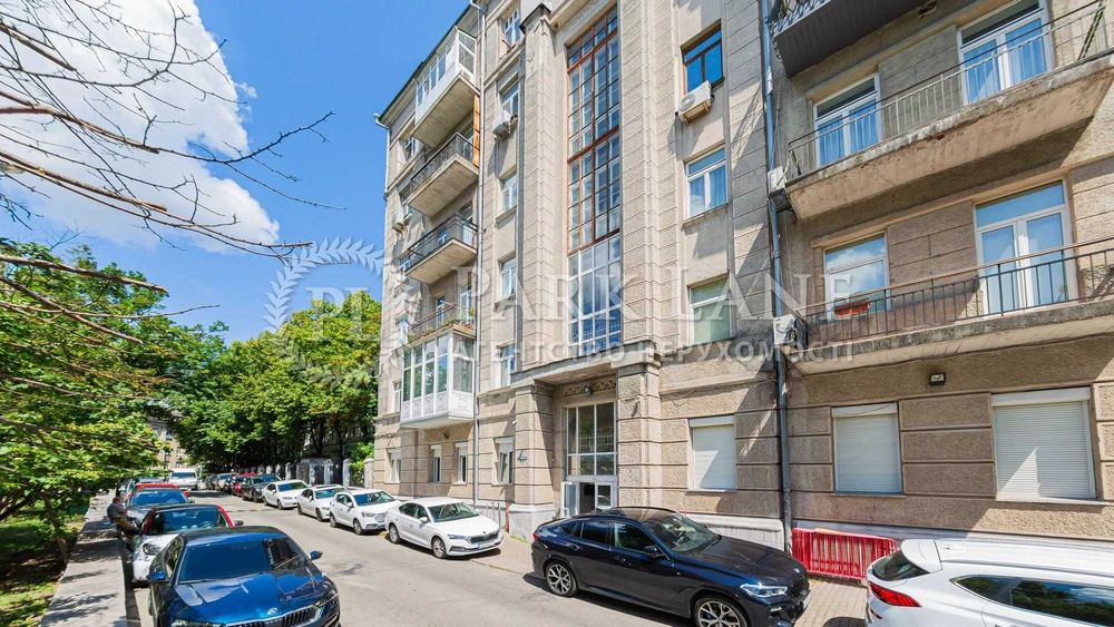 Продаж сталінки на Печерську 189м2, провулок Козловського 5