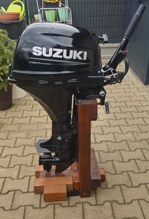 Silnik zaburtowy SUZUKI DF20AS