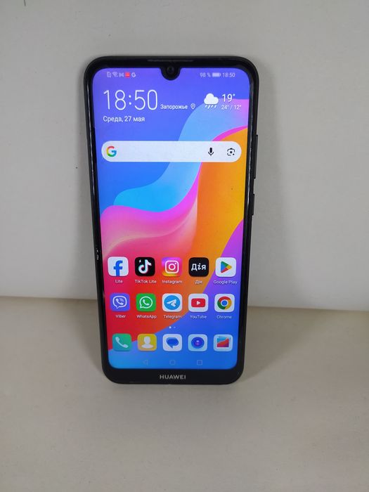 Смартфон Huawei Honor 8A ( 8 ядер)