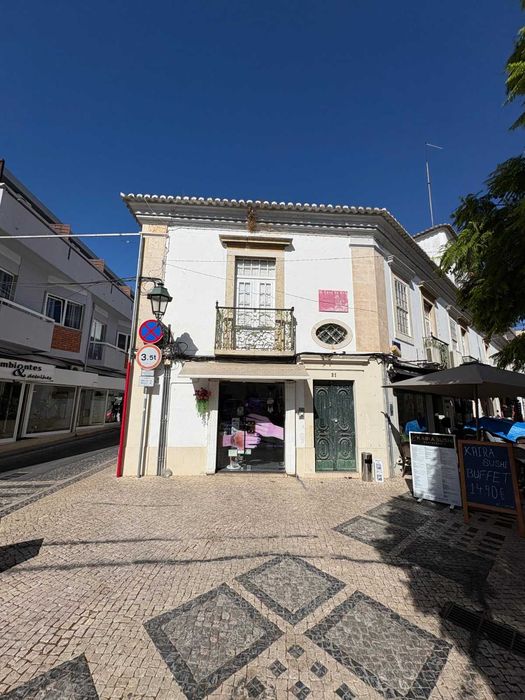Imóvel na Baixa de Faro com Projeto de Arquitetura