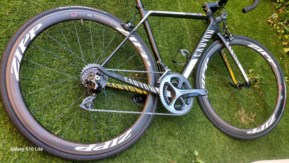 Canyon Ultimate CF SL – Shimano Dura-Ace t54