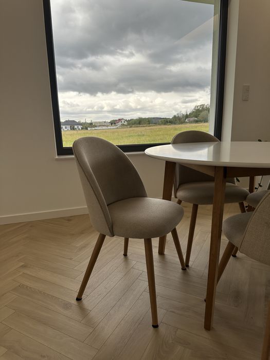 Sprzedan komplet stol krzesla