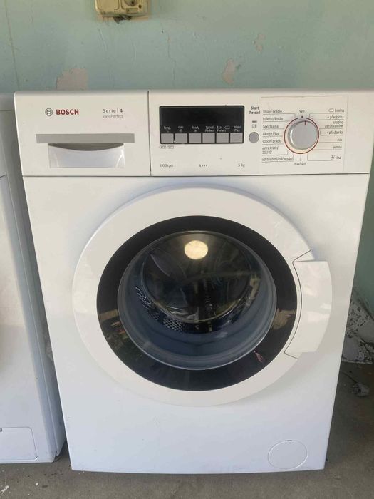 Продам пральну машинку Bosch
