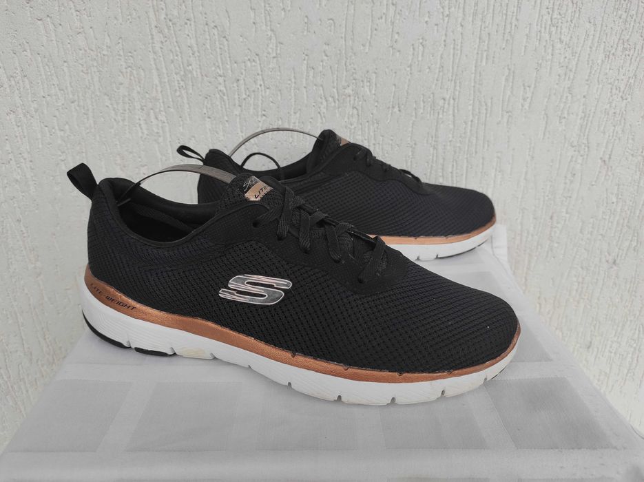 Суперлегкие, кроссовки Skechers Air-cooled,memory foam р.41-41,5