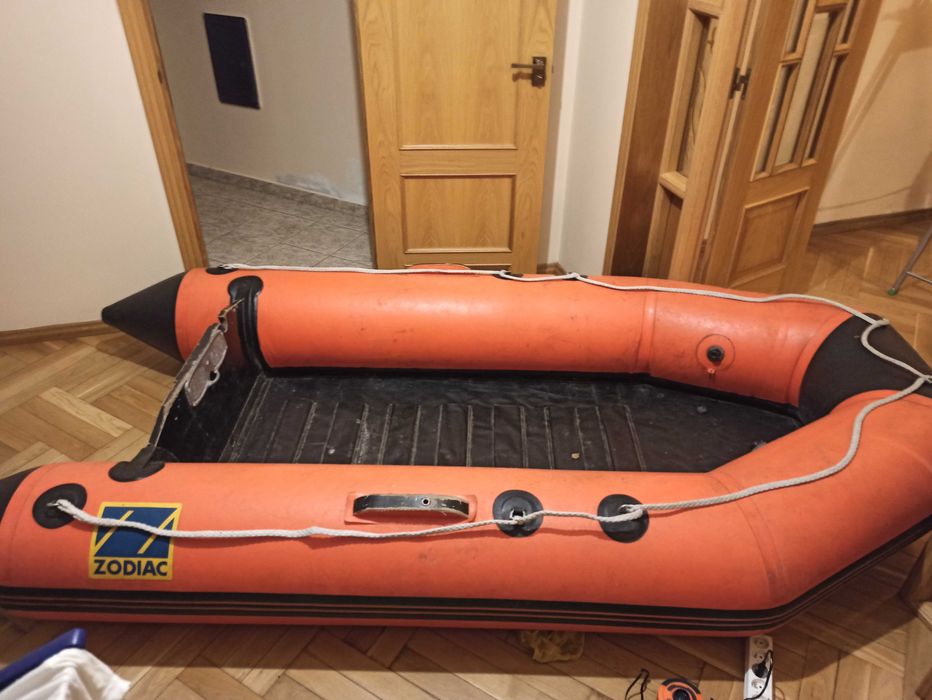 Ponton Zodiac lata 80