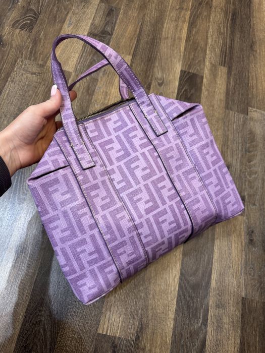 Сумка під fendi