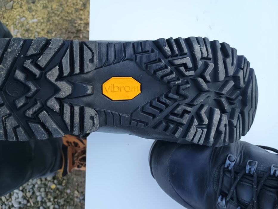 Buty trekkingowe Haglofs skórzane r42