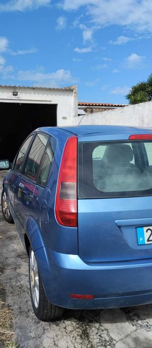Carro Ford Fiesta — photo 2
