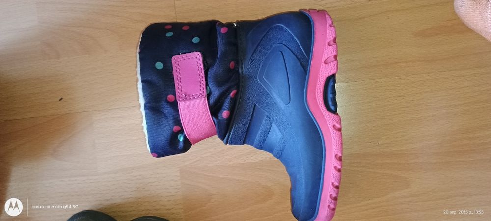 Взуття на осінь чи теплу зиму. Ботінки, сапоги