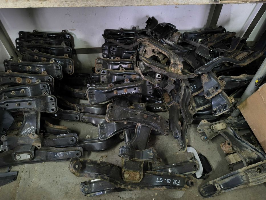 Poduszka skrzyni biegów mocowanie Subaru Legacy , Impreza , Forester