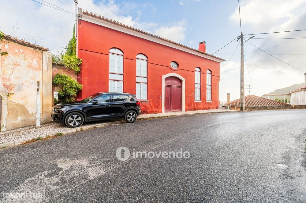 Apartamento T2 totalmente remodelado, em Arruda dos Vinhos