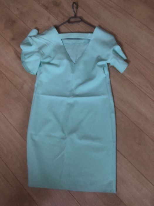 Sukienka w rozm 38-40,  idealna