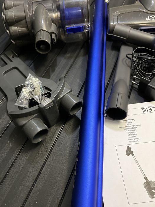 Odkurzacz pionowy bezworkowy Ariete