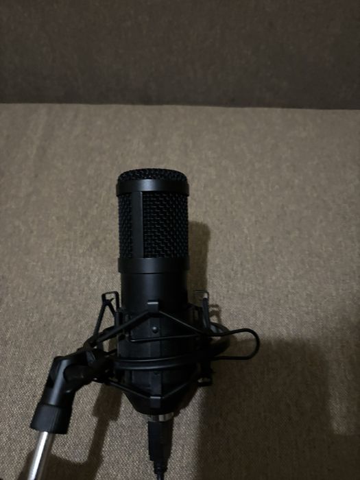 Продам мікрофон GamePro SM1604