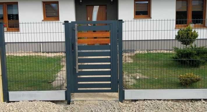 Ogrodzenie panelowe 143cm 2d 6/5/6mm z podmurówką 20cm ceownik
