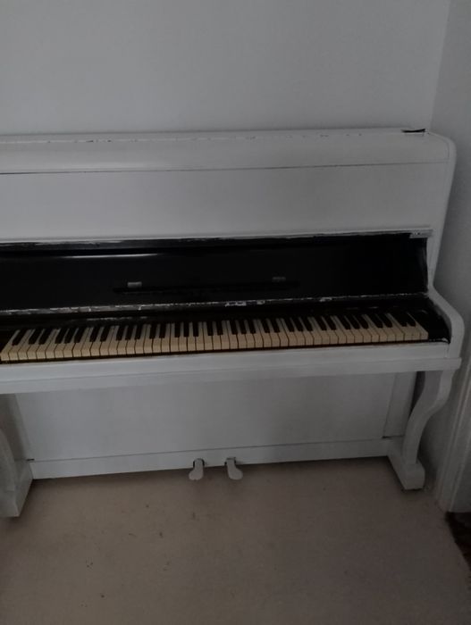 Пианино Украина. Самовывоз