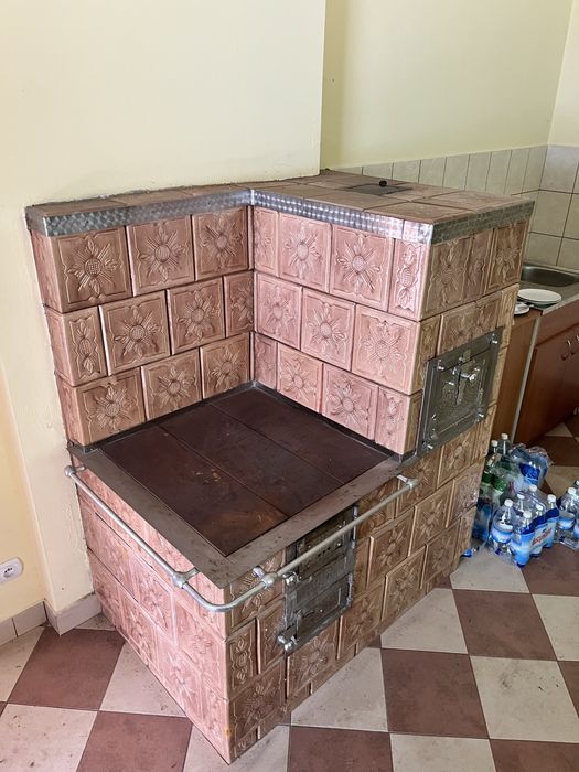 Piec kaflowy z blachą