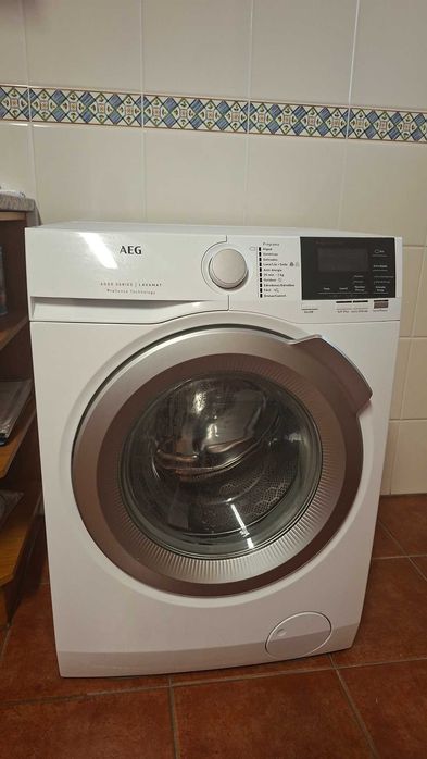 Máquina lavar roupa AEG 6000 Series Lavamat