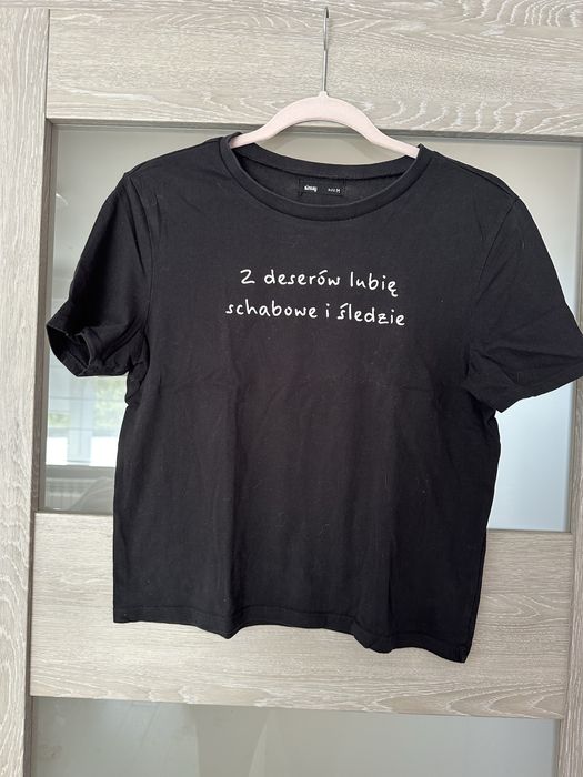 Top T-shirt czarny sinsay m 38 damski z nadrukiem